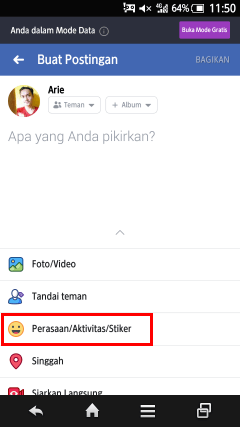 cara menambahkan stiker saat membuat status facebook