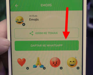 cara menambahkan stiker bergerak ke whatsapp